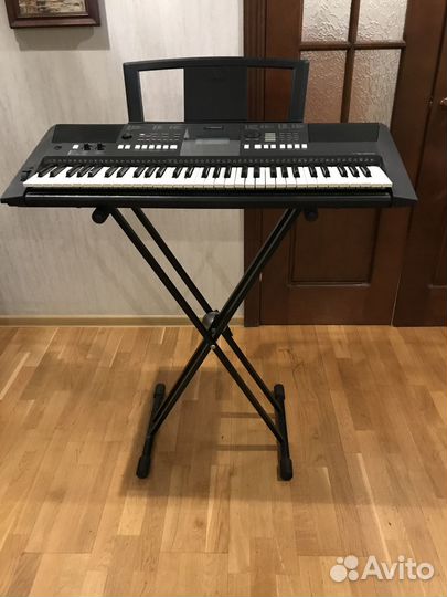 Синтезатор psr e423
