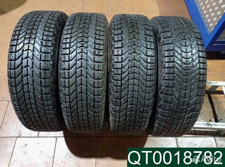 Firestone Winter Force 215/70 R16 96P