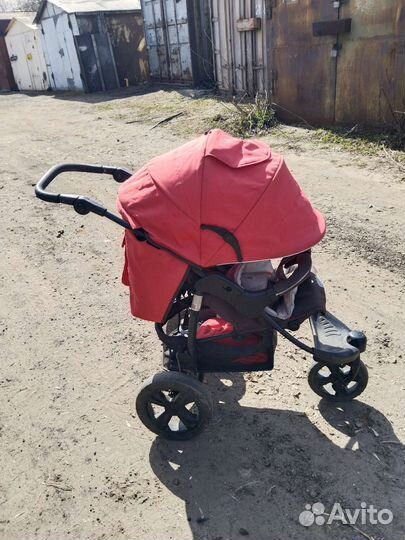 Прогулочная коляска