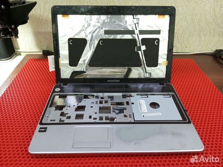 Ноутбук E-machines E440 (разбор)