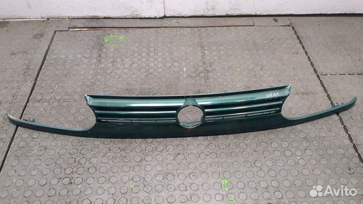 Решетка радиатора Volkswagen Golf 3, 1994