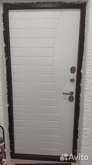 Входная дверь