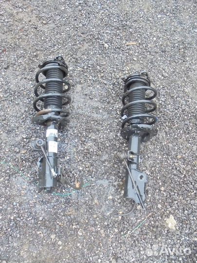 Стойка амортизатора передняя Хендай Туксон 3