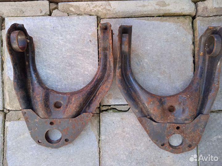 Рычаг передний подвески верхний москвич 403,2140