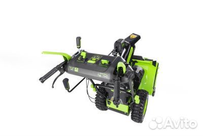 Cнегоуборщик аккумуляторный Greenworks GD82ST56