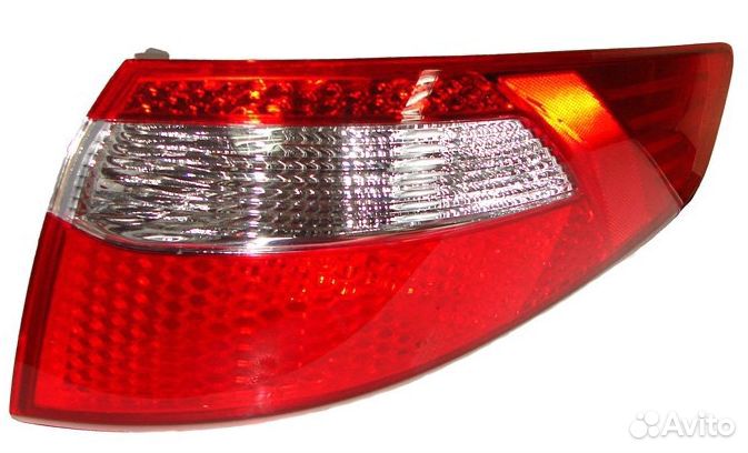 Фонарь правый наружний Kia Rio 11-15