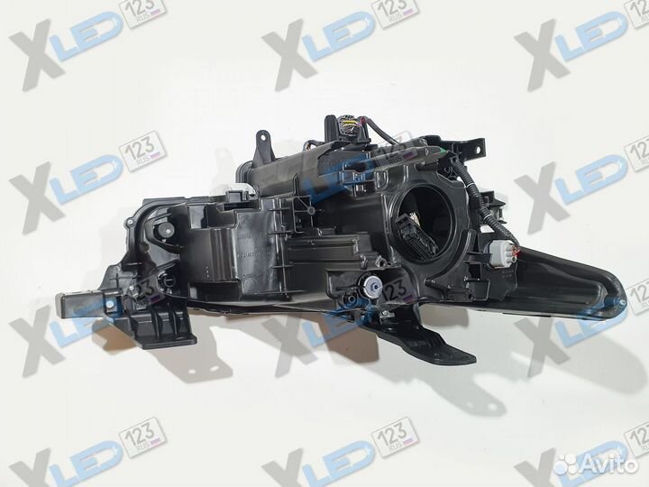 Фара левая правая Mazda 3 BP 2019 LED