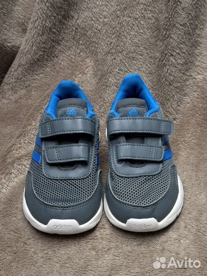 Кроссовки adidas детские 26 р