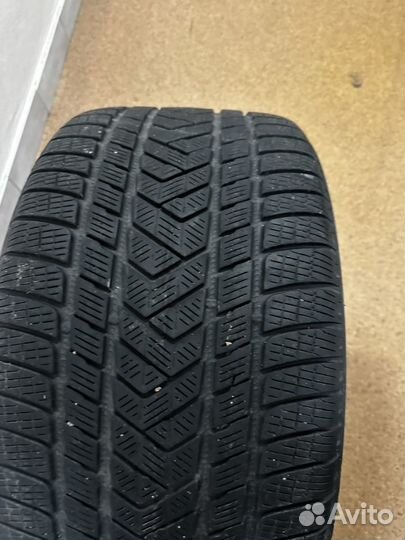 Pirelli Scorpion Winter 305/35 R21 109Z