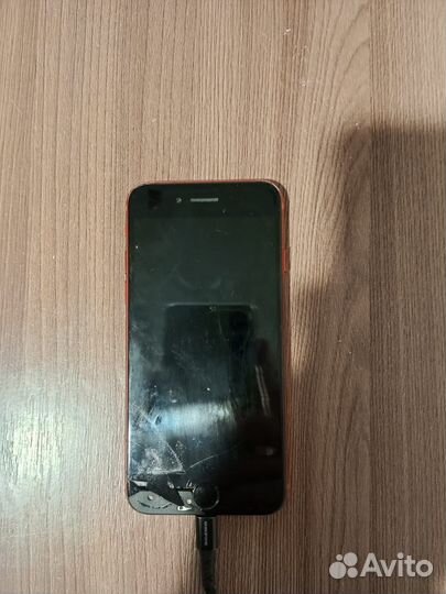 Телефон iPhone 7