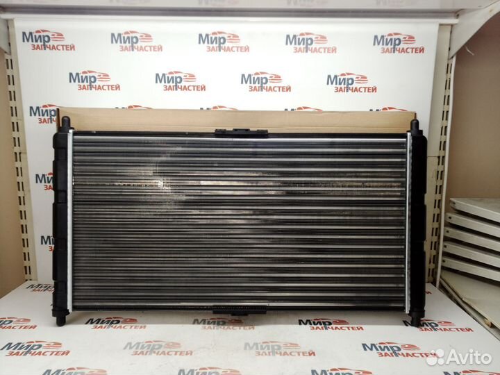 Радиатор охлаждения Niva VAZ 2123