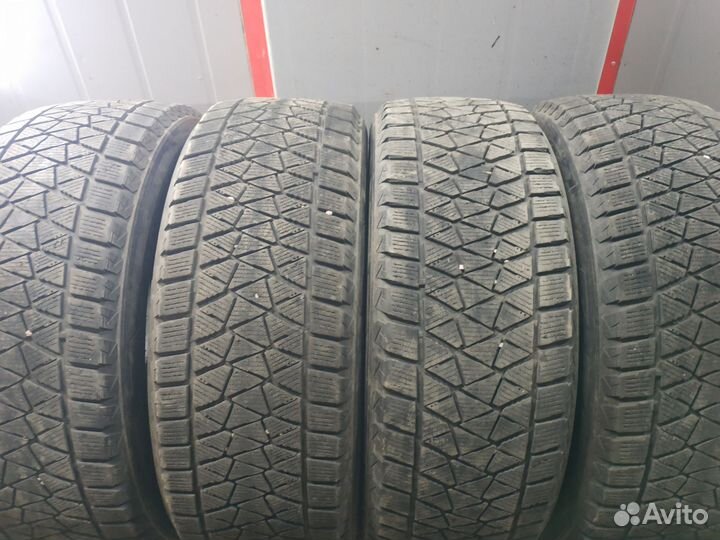 Bridgestone Blizzak DM-V2 225/60 R17 99S