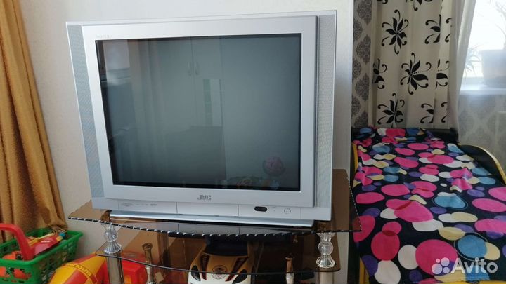 Телевизор JVC