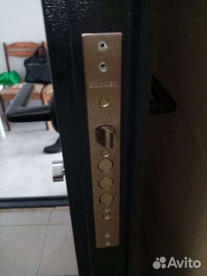 Вскрытие замков авто дверей Открыть замок машину