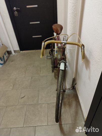 Шоссейный велосипед старт шоссе