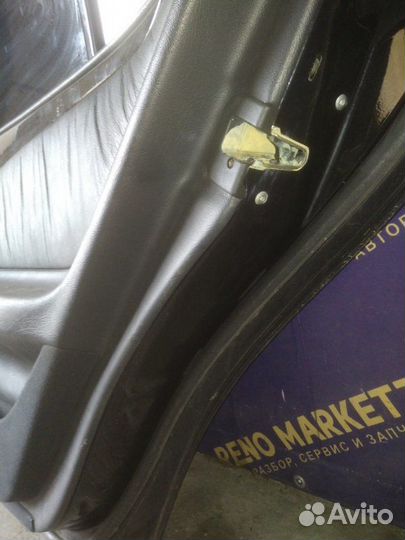 Дверь задняя правая Mercedes