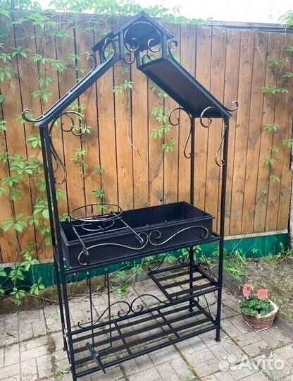 Мангал с крышей