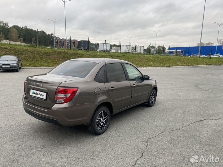 LADA Granta 1.6 AT, 2018, 184 600 км