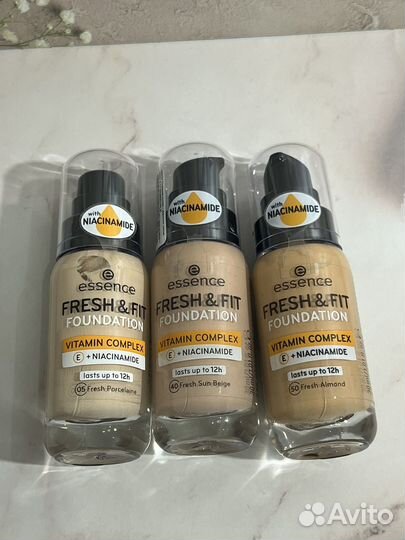 Essence Тональный крем Fresh & Fit