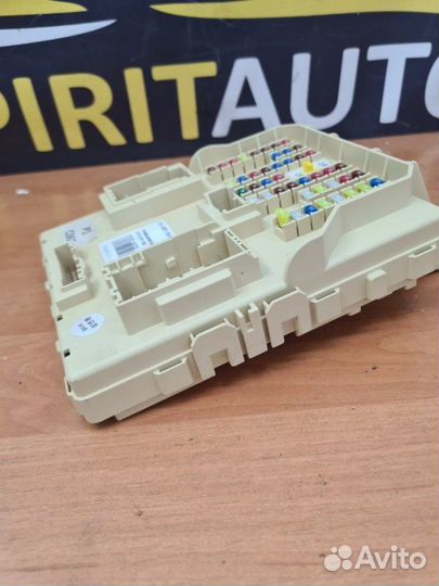 Блок предохранителей Kia Carnival 3 2.2 D4HB