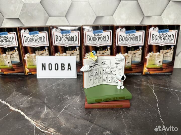 Snoopy Book (Набор фигурок)