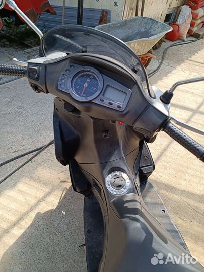 Gilera runner st200