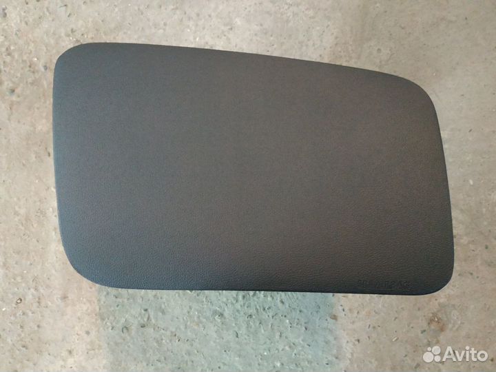 Накладка пассажира Nissan Juke