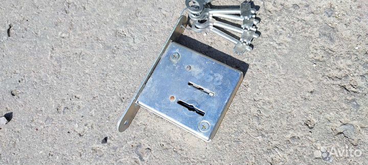 Замки дверные врезные