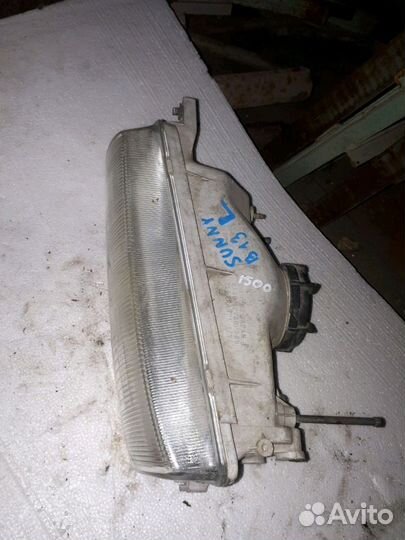 Фара правая Nissan Sanny b13