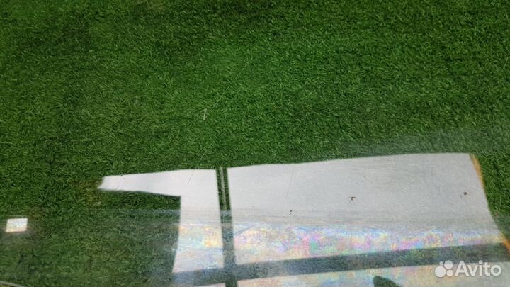 Стекло двери передней левой Vw Passat B6