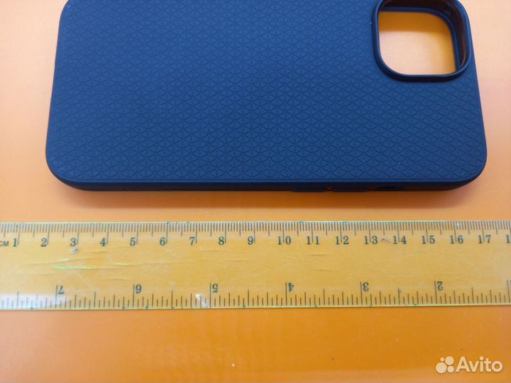 35570 Чехол Spigen для iPhone 14 Pro