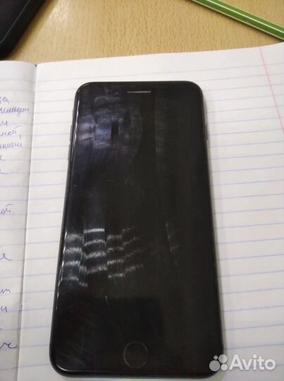 iPhone 8 Plus, 64 ГБ