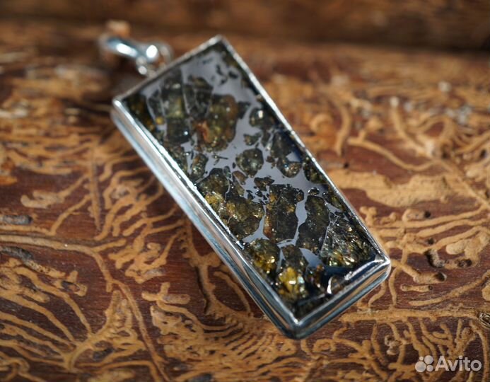 Кулон с метеоритом Сеймчан