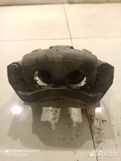 Суппорт (передний, левый)