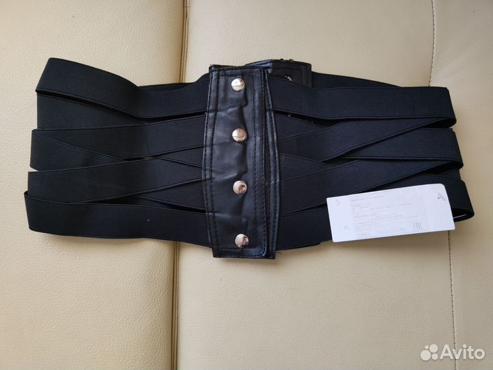 Цена за всё. 2 новых пояса 42-44 размер