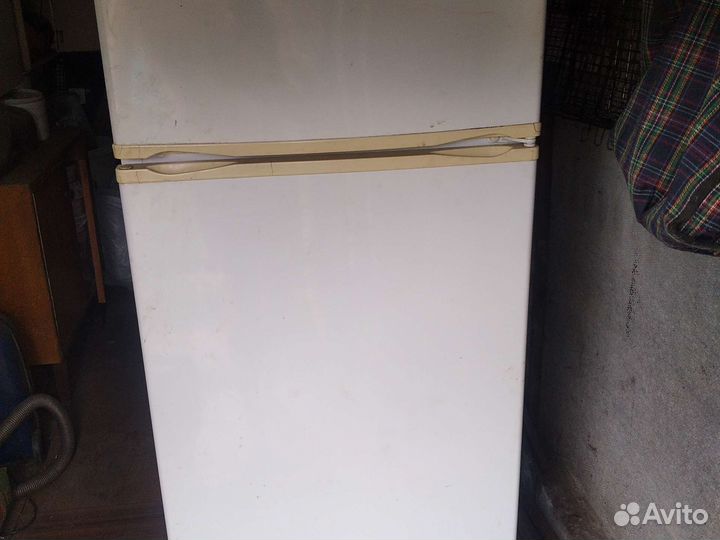 Холодильник бу