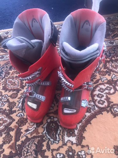 Лыжные ботинки