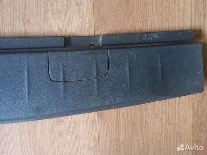 Накладка в багажник на Субару Трибека В 9