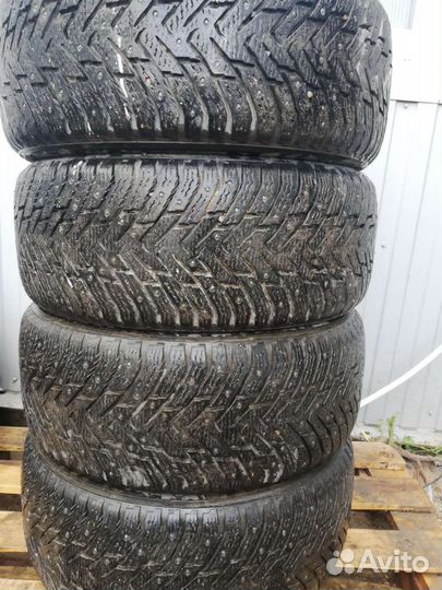Nokian Tyres Hakkapeliitta 8 225/50 R17