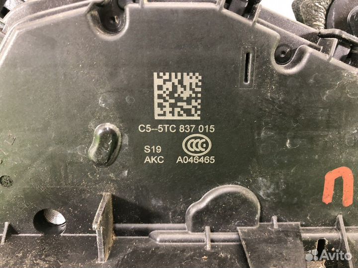 Замок двери передней левой L