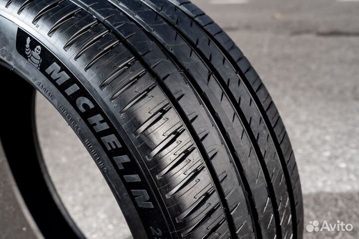 Michelin Pilot Sport 5 275/40 R19 и 245/45 R19