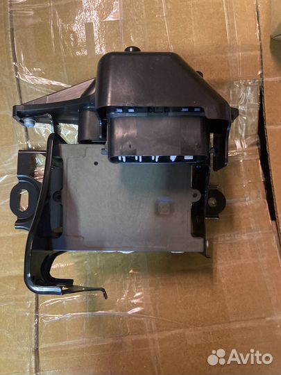 Блок управления турбинами Toyota Land Cruiser 200