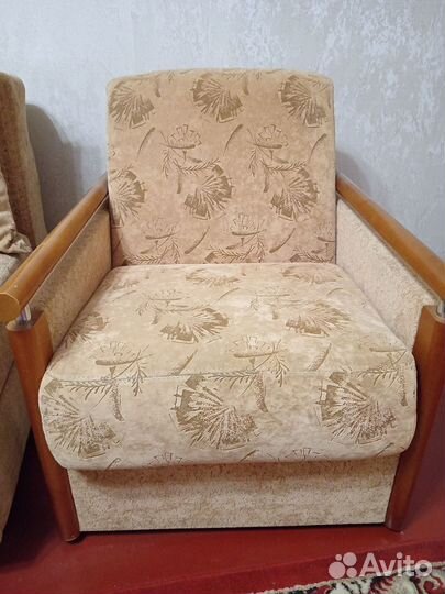 Диван и кресло