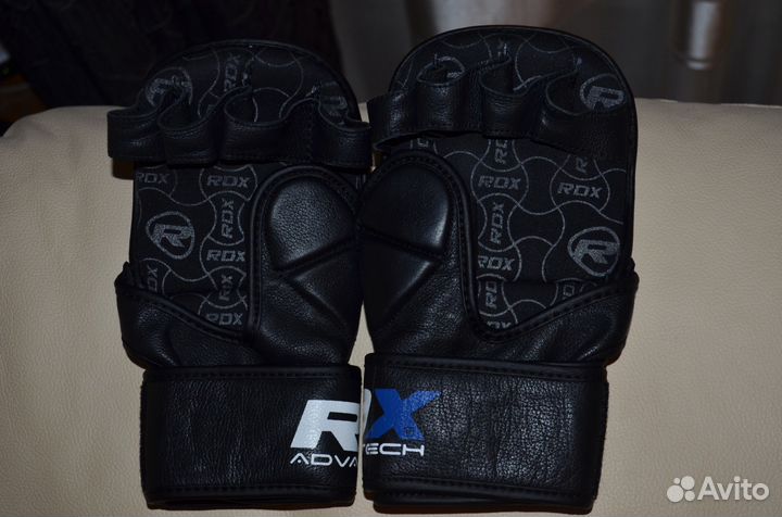 Новые кожаные перчатки для бокса