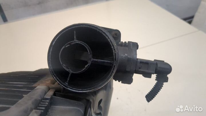 Корпус воздушного фильтра Volkswagen Touareg, 2006