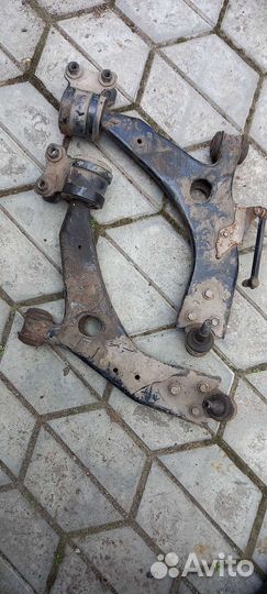 Рычаг передний Ford Focus 2 Volvo S40