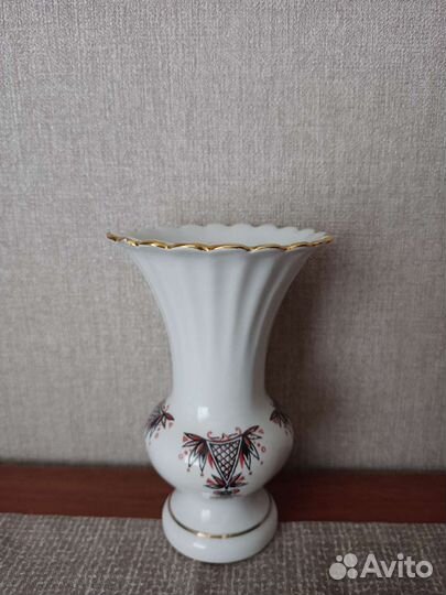 Вазочки фарфоровые