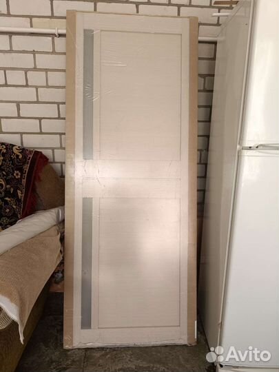 Дверь межкомнатная 800 с коробкой новая