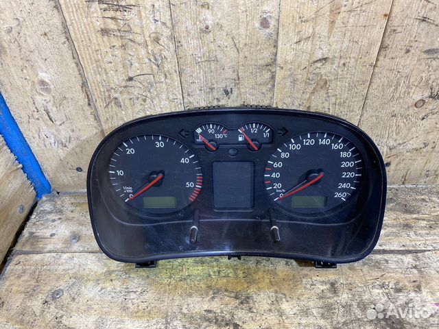 Панель приборов VW Golf 4 дизель 772012