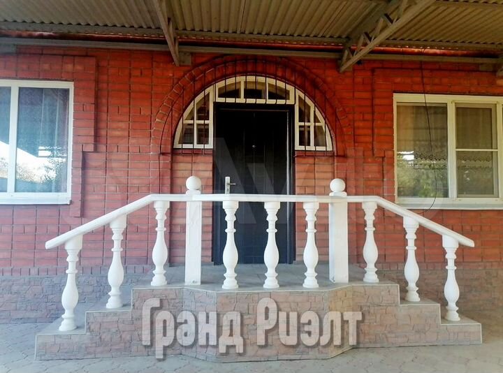 Дом 164,8 м² на участке 8 сот.